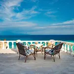 Casa Del Mar Дом отдыха *